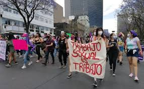 Trabajadoras sexuales se unen a contingentes de la marcha 8M en el centro por derechos laborales (Ciudad de México)