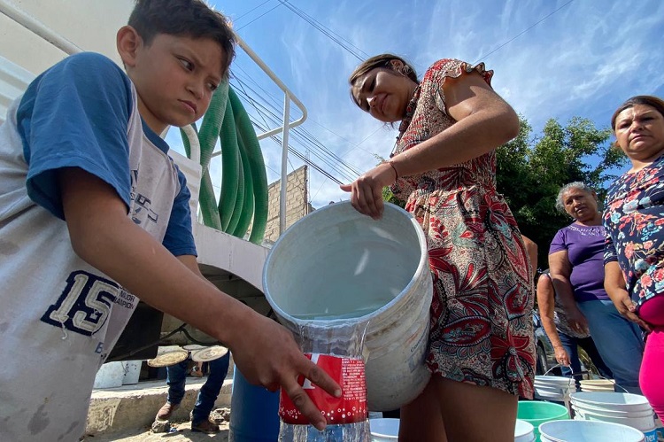 Más de 40 días sin agua en Jardines Vallarta, denuncian vecinos (Jalisco)