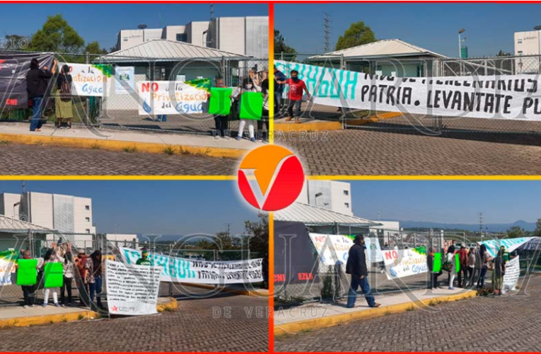 (Video) ¡No a la privatización del agua! Exigen activistas en Conagua (Veracruz)