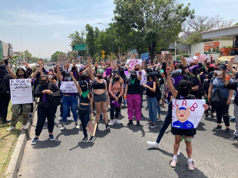Mujeres en Jalisco protestan por el feminicidio de Victoria Salazar y exigen alto a la violencia policial