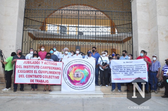 Protestan empleados del IC (Campeche)