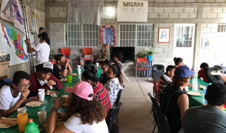 Voluntarios y migrantes denuncian agresión de policías de Coahuila