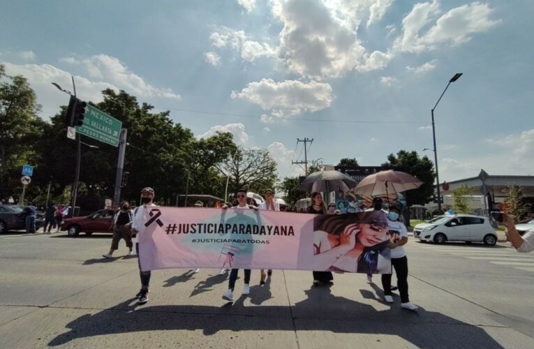 “Mi identidad no mata, tu transfobia sí”: marchan contra los transfeminicidios en Jalisco