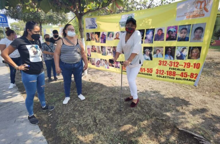 Piden familias apoyo para contar con más herramientas para buscar a sus desaparecidos (Colima)