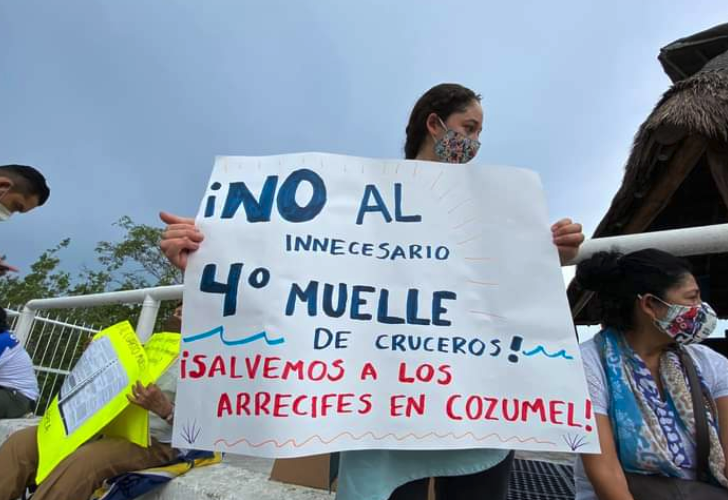 Protestan contra cuarto muelle de cruceros en Cozumel (Quintana Roo)