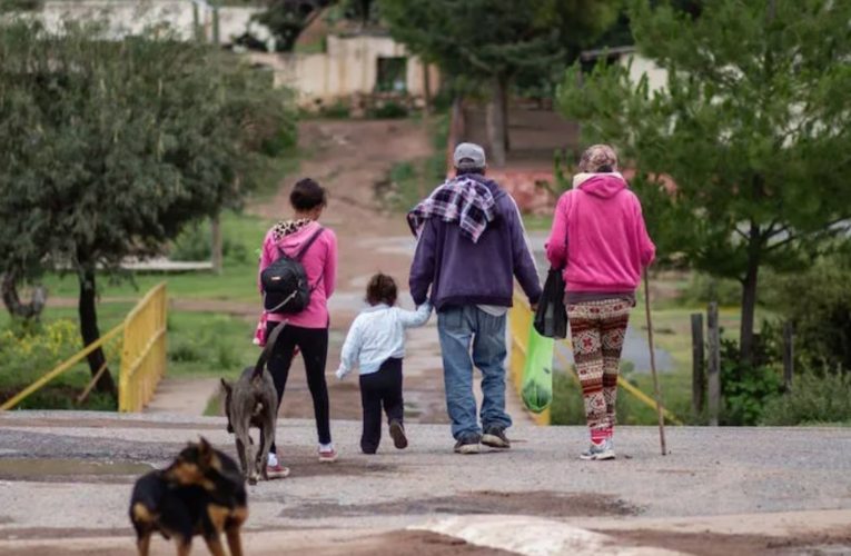 Familias zacatecanas huyen por la violencia hacia la frontera. Buscan asilo en EU (Zacatecas)