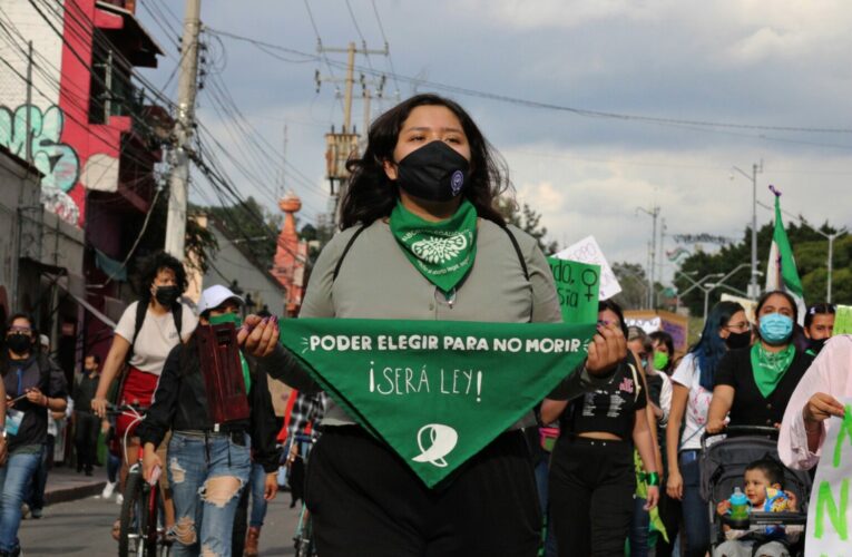 Fiscalía de Querétaro persigue tras 8M; activistas acusan criminalización