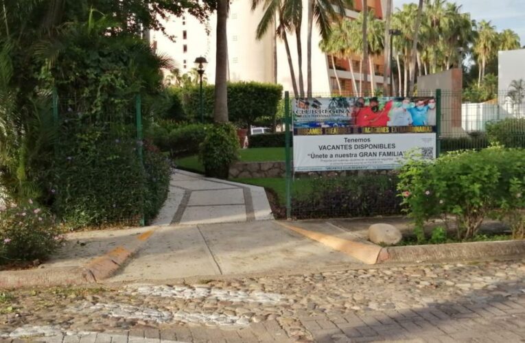 Persiste la privatización de playas en Marina Vallarta (Jalisco)