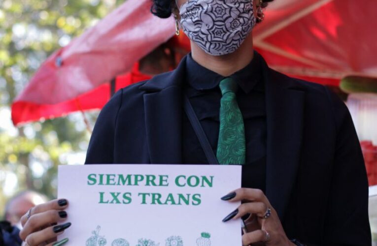 “Aquí está la resistencia trans”: colectivas y organizaciones exigen espacios públicos seguros y libres de discriminación (Jalisco)