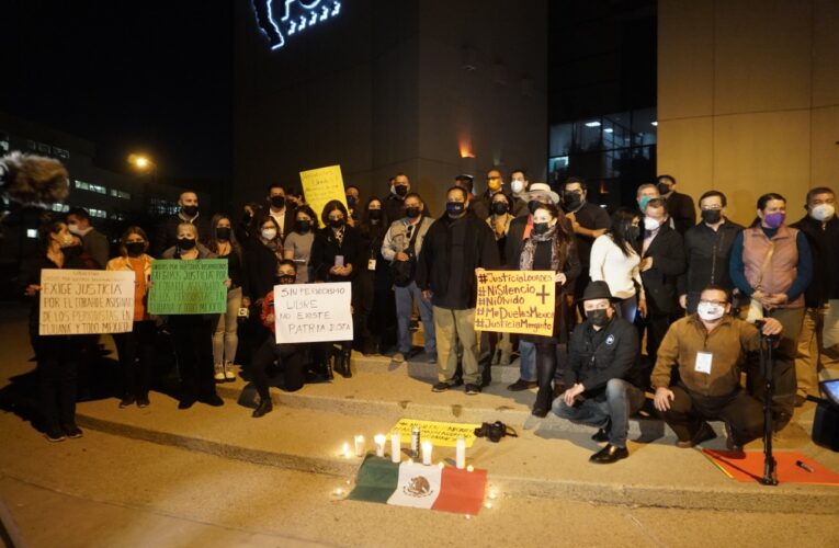 Periodistas y activistas de Mexicali, exigen justicia desde las oficinas de la FGE (Baja California)