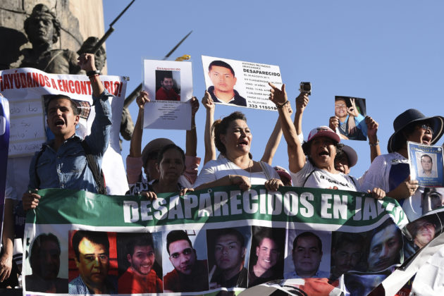 Sin descanso y en Semana Santa, madres de desaparecidos continúan sus búsquedas (Jalisco)