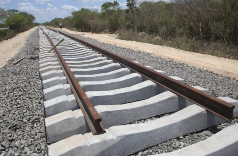 Obras del Tren Maya pasan por encima de una carretera milenaria; el INAH dice que ya estaba “impactada”