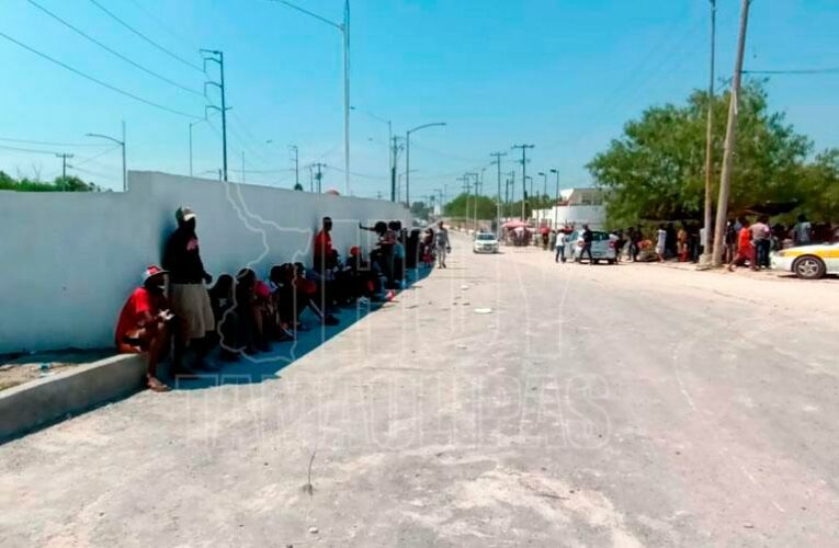 Viven en hacinamiento cientos de migrantes haitianos en Reynosa (Tamaulipas)