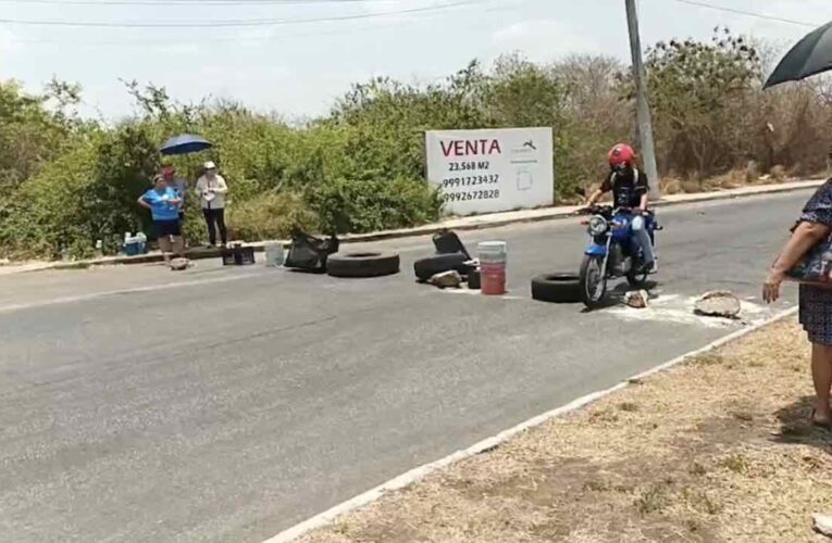 Siguen los bloqueos en Mérida por los apagones (Yucatán)