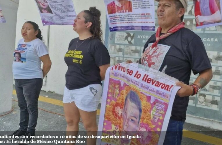 Realizan en Cancún mitin en memoria de los 43 normalistas desaparecidos de Ayotzinapa