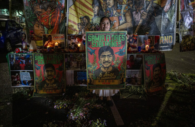 Comunidad otomí en la Ciudad de México rinde homenaje a Samir Flores a seis años de su asesinato